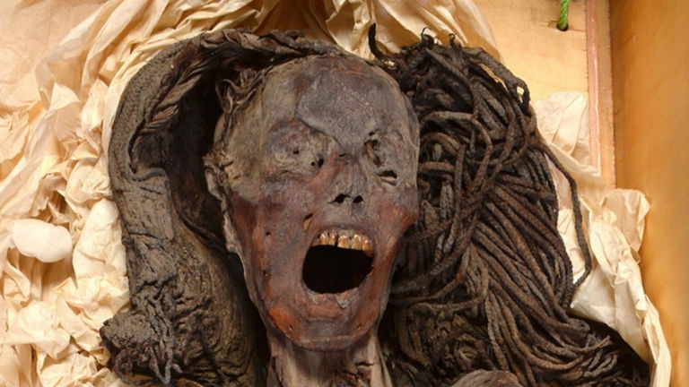 Se empiezan a descubrir los misterios de la Momia que grita. Y parece que su muerte pudo ser agónica