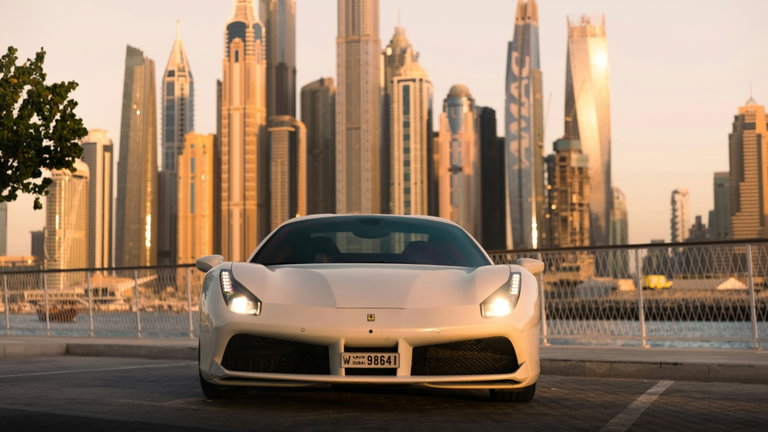 Ni psicotécnico ni pelotitas: esto es lo que tarda en renovar el carnet de conducir en Dubai