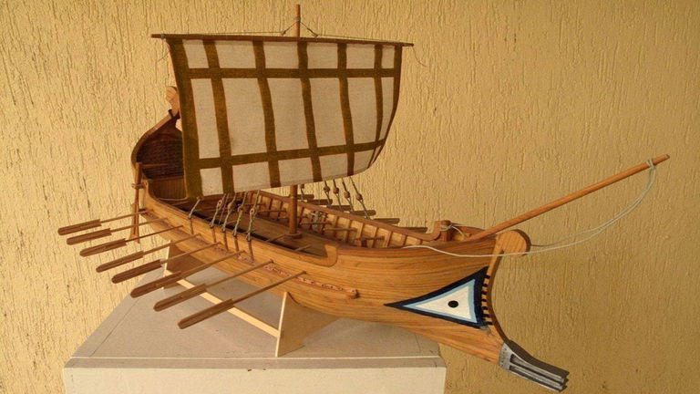 Es una antigua arma romana, se colocaba en los barcos y ahora se ha encontrado una en el fondo del mar