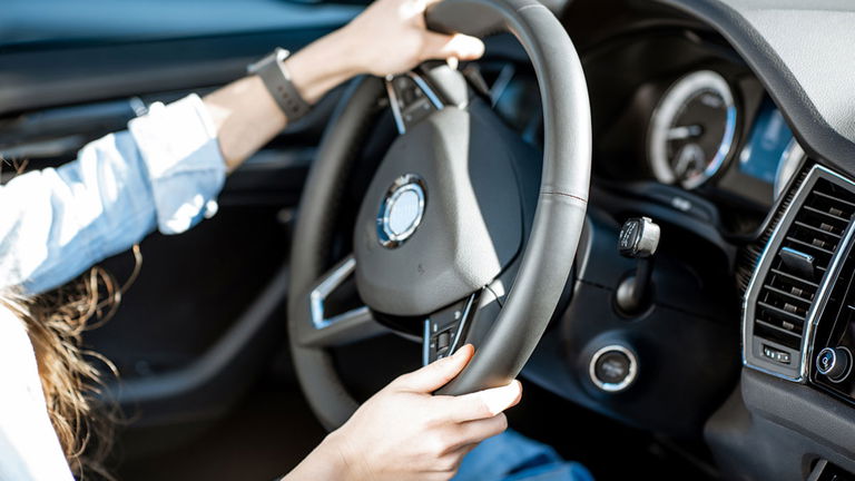 Qué es el ángulo Ackermann de tu coche y cómo puedes usarlo para conducir mejor