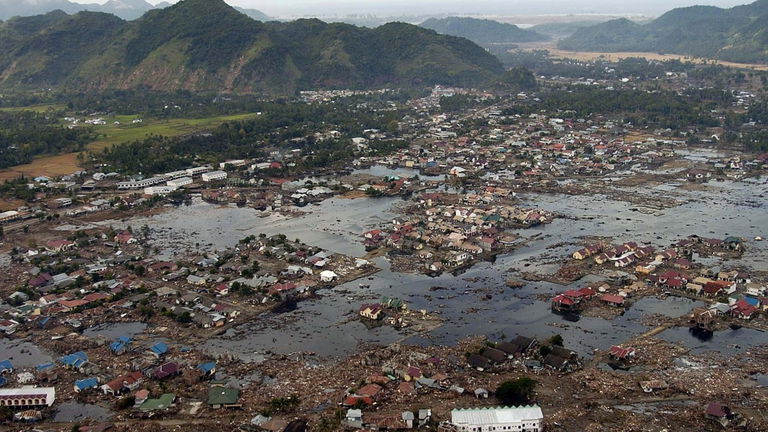 Los 13 tsunamis más devastadores de la historia de la humanidad