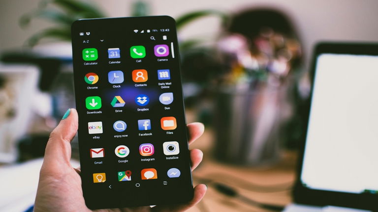 Tu teléfono móvil puede convertirse en una bomba: así es como lo puede hacer la inteligencia militar