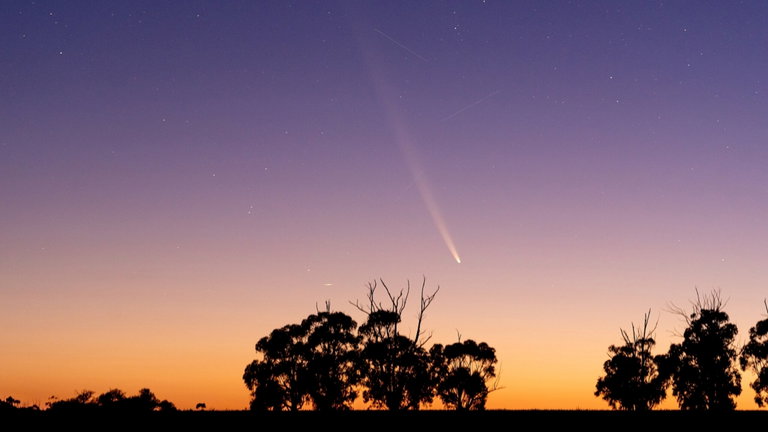Vive uno de los eventos astronómicos más importantes de los últimos tiempos: descubre cuando se aproximará el 'cometa del siglo' a la Tierra y cómo puedes verlo