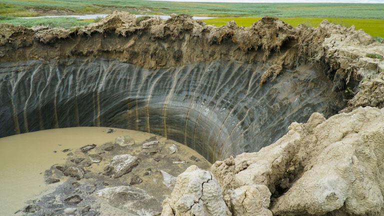 Nada tienen que ver con meteoritos. Estos cráteres de Siberia tienen una explicación científica muy explosiva