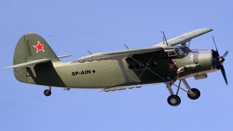 Este antiguo avión lleva casi 80 años en servicio: fue fabricado por la antigua URSS y sigue siendo útil
