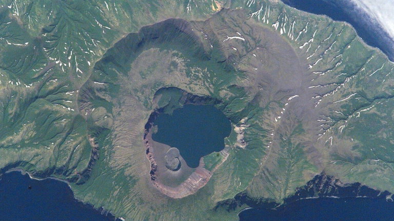 Una misteriosa erupción volcánica hace 200 años tiñó al Sol de azul. Ahora sabemos qué volcán fue el causante de un fenómeno catastrófico en todo el mundo