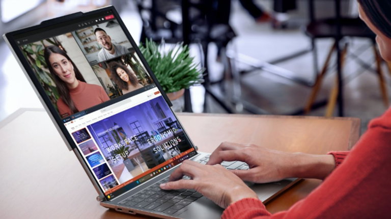 Lenovo deja boquiabiertos a los visitantes del CES con su nuevo ordenador portátil con pantalla enrollable