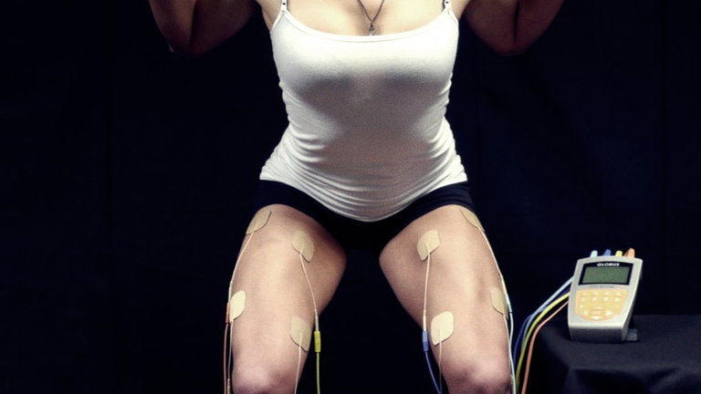 Si quieres ganar músculo en el gimnasio, estos científicos sugieren que te electrocutes. Tranquilo, existe una explicación lógica