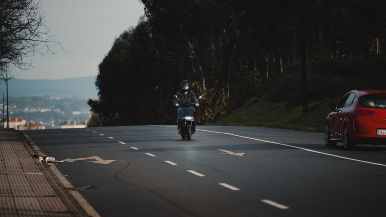 He probado una moto eléctrica y, por desgracia para mi bolsillo, quiero una para moverme por la ciudad