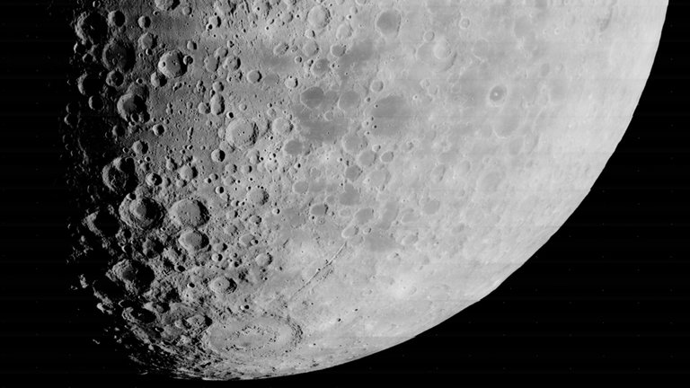 Ya sabemos cuánto tardaron en surgir los dos cañones más profundos de la Luna: todo fue a causa de un evento catastrófico