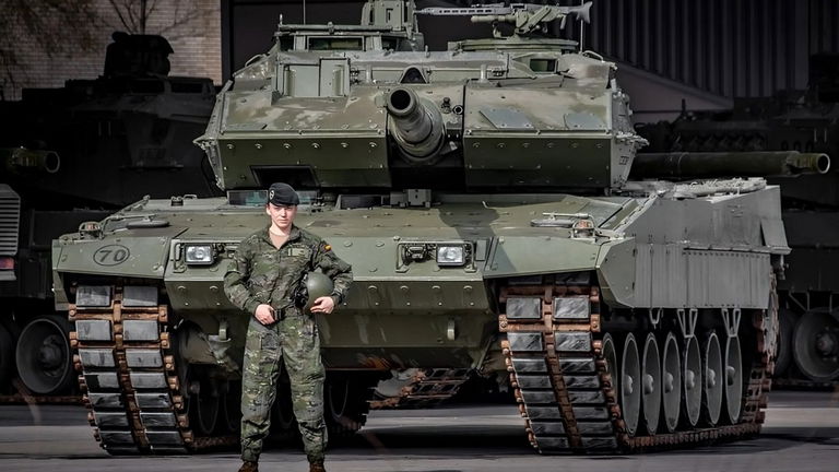 RW Zimmermann, excomandante de carros, valora positivamente los tanques alemanes que usa España: "continúan la tradición de los tanques de la Segunda Guerra Mundial"