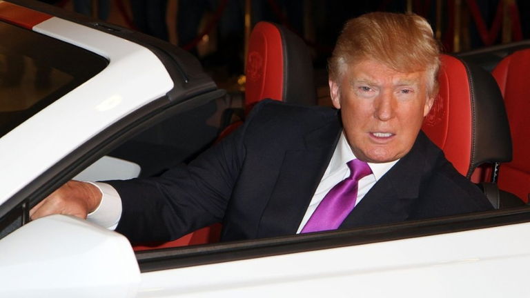 Donald Trump se comprará un Tesla para apoyar a Elon Musk: "Es un verdadero americano"