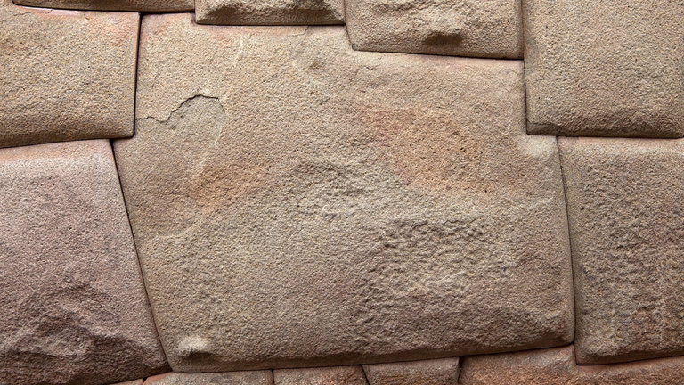 Un hombre ha atacado esta piedra única. El daño podría ser irreparable y los arqueólogos están muy preocupados