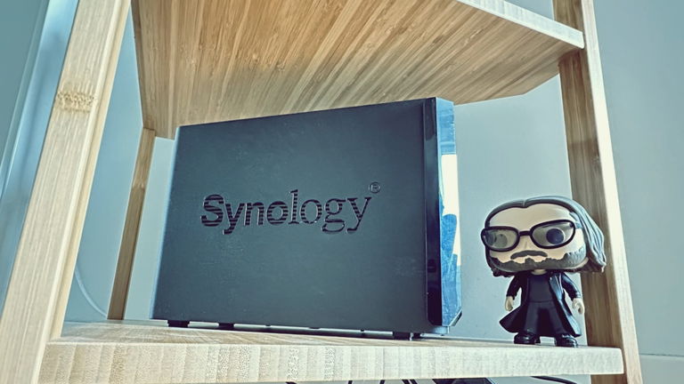 Tengo mi propio Netflix en casa y no pago suscripción: así es como utilizo el Synology DiskStation DS224+ para deshacerme de las dichosas nubes