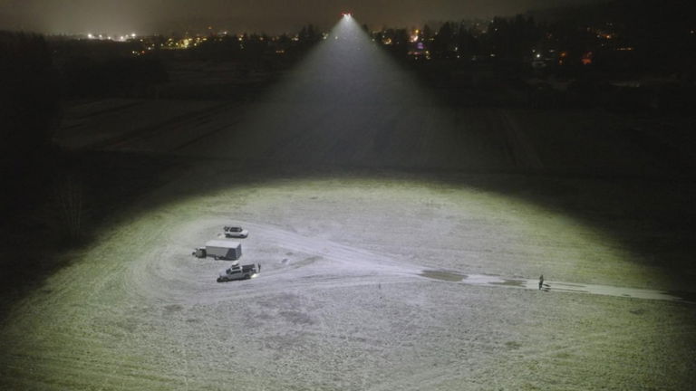 Se llama "Flying Sun" y es un dron muy especial: puede convertir la noche en día en segundos