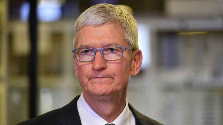 Los aranceles de Trump tienen un precio. Según Tim Cook, CEO de Apple, 900 millones de dólares en costes