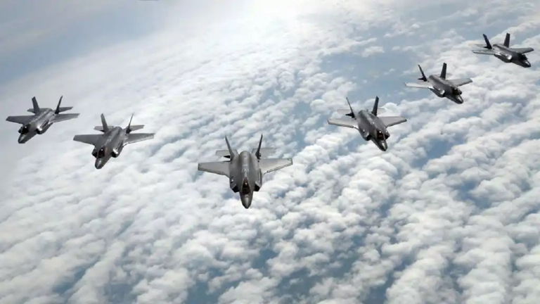 China anuncia que tiene un nuevo arma: podría dejar sin defensas al moderno F-35 en segundos