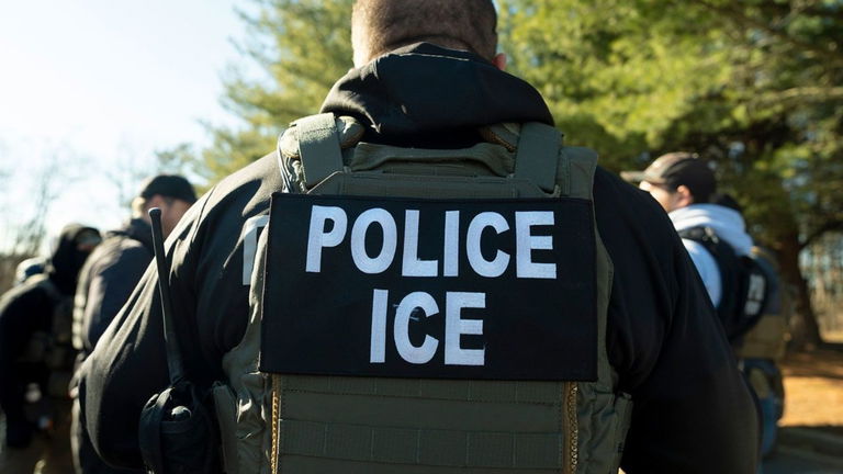El Servicio de Inmigración de Estados Unidos tiene un «truco» para identificar a las personas: una app de reconocimiento facial