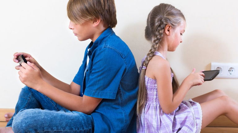 Los niños y adolescentes de Reino Unido ya no pueden acceder a la pornografía: los sitios web verificarán su edad