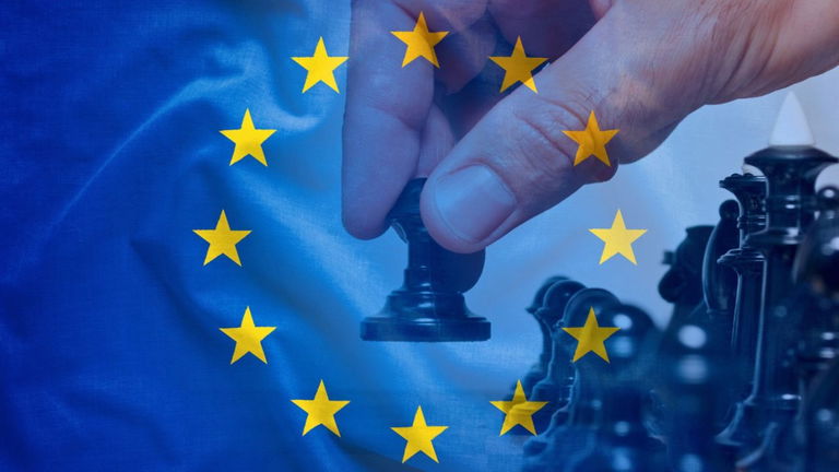La UE exige a OpenAI y Google que revelen datos de entrenamiento de su IA