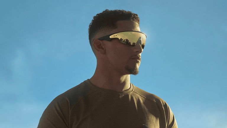 Meta se alía con Oakley y lanza las nuevas gafas inteligentes Vanguard para corredores, ciclistas y otros deportistas