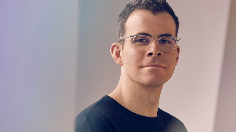 Adam Mosseri director de Instagram defiende la IA como aliada de los creadores, pero advierte sobre su poder para engañar