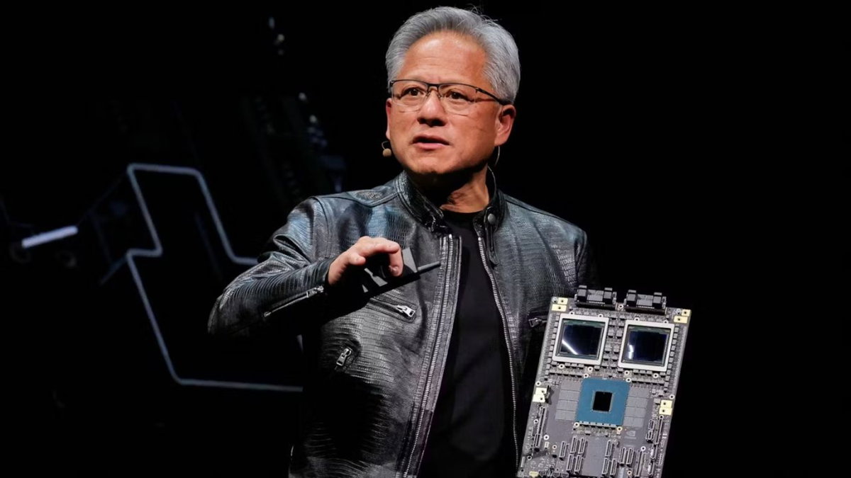 Jensen Huang, CEO de NVIDIA, asegura que China está solo “nanosegundos ...