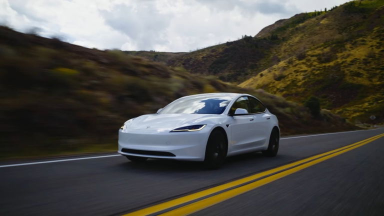 Los nuevos Tesla Model 3 y Model Y “económicos” ya están aquí. Carecen de una de las funciones de Autopilot más interesantes