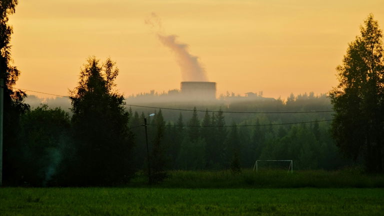 Trump adquiere un compromiso de acuerdo nuclear estratégico multimillonario: Estados Unidos quiere más reactores