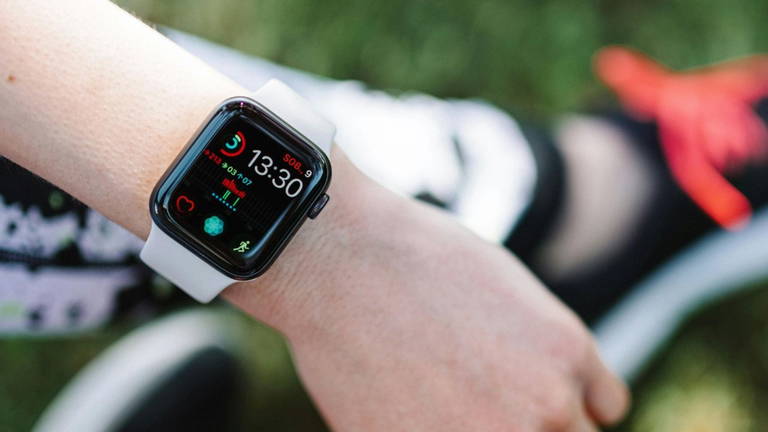 Otra multa multimillonaria para Apple: debe pagar cientos de millones de dólares «por culpa» de la medición de oxígeno en sangre