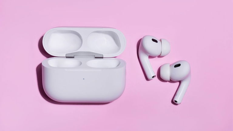 Los AirPods son de lo mejor que Apple nos ha dado en mucho tiempo. Ahora puedes usarlos sin limitaciones en Android y Linux gracias a esta app