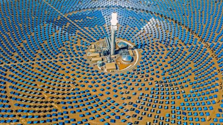 Los científicos aprovechan el sol que tiene España. Las nuevas placas solares podrían ser la clave