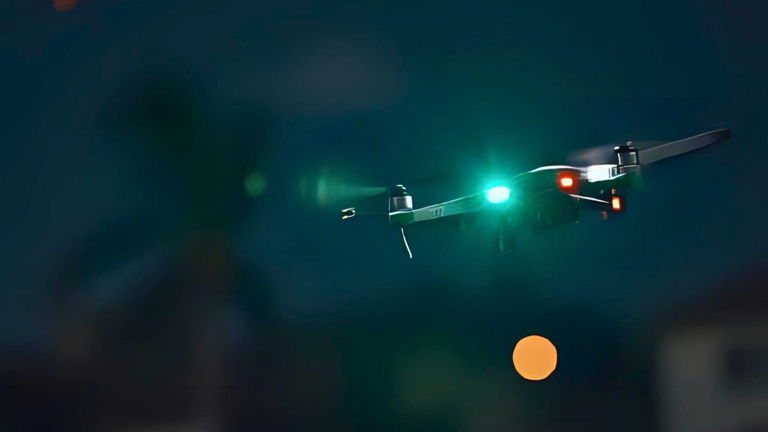 No necesitan cámara para moverse, solo sonido y llegan donde nadie puede: así son estos nuevos drones