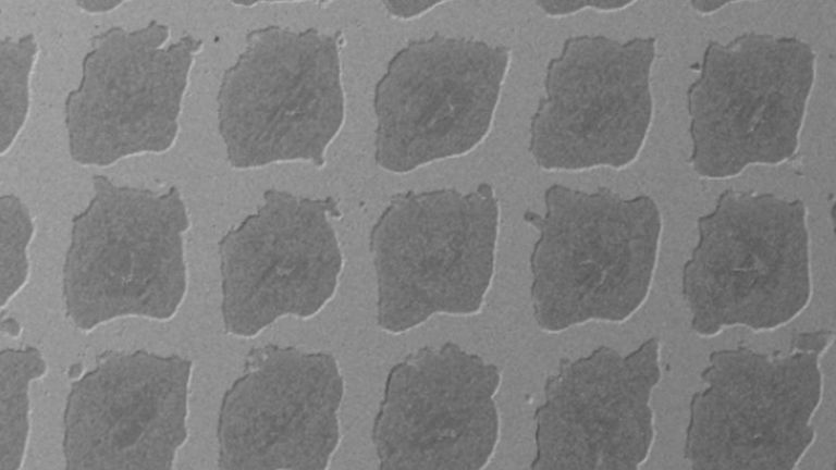 Ligero, resistente y con capacidad de aguantar altas temperaturas: este nuevo material podría cambiar el mundo de la aviación