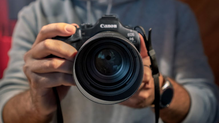 Canon presenta la cámara EOS R6 Mark III y el objetivo RF 45 mm f/1,2 STM: dos herramientas de vanguardia para potenciar la creación de contenido