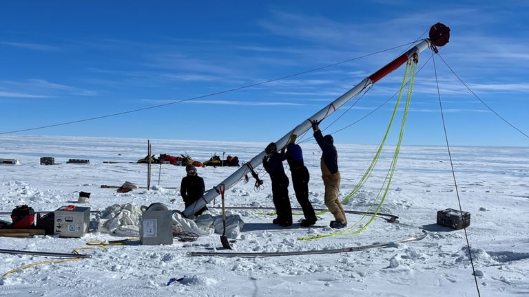 Descubren en la Antártida el hielo más antiguo de la Tierra y esto cambia todo lo que sabemos sobre el clima antiguo