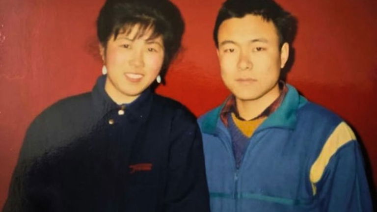 Este hombre criogenizó a su esposa para curar su cáncer en el futuro. Ahora tiene un nuevo amor: "Aún tengo que vivir mi vida"