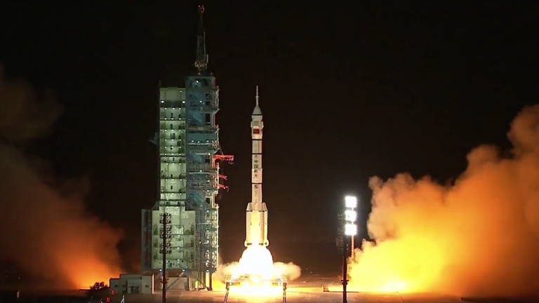 China traerá tres astronautas a la Tierra: han estado atrapados en su estación espacial sin poder volver