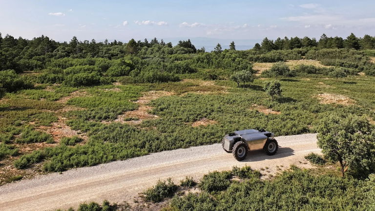 Se llama Thor, es un vehículo todoterreno, autónomo y servirá para eliminar minas en Ucrania: ha sido fabricado en España