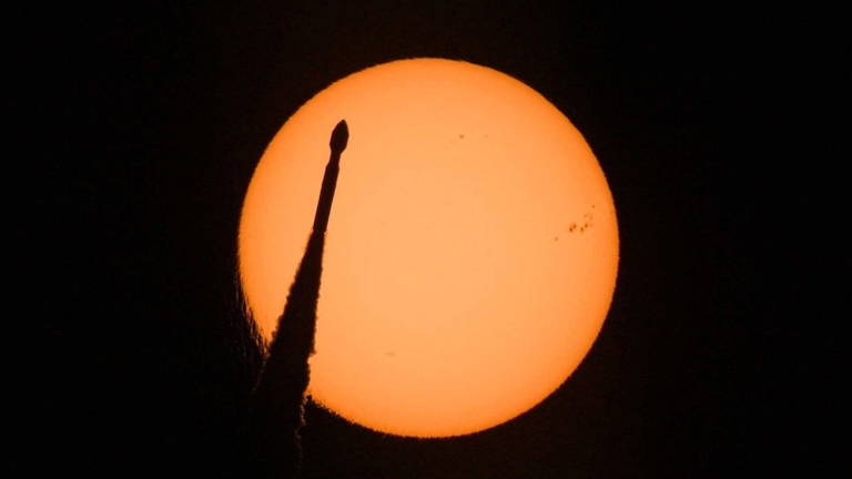 SpaceX en máxima alerta: un reciente lanzamiento chino casi provoca un accidente con la constelación Starlink