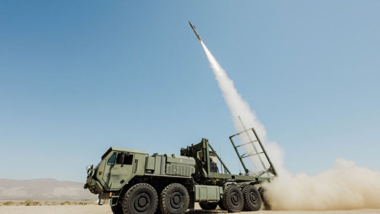 Estados Unidos saca pecho y enseña su nuevo misil hipersónico: recorre 3.500 kilómetros en 20 minutos