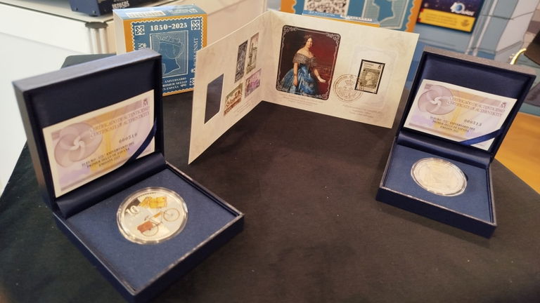 La moneda del 175 aniversario del primer sello arrasa en los primeros días y empieza a cotizar por encima de los 200 euros