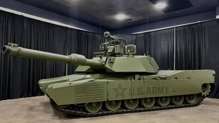 El ejército estadounidense presenta un tanque con una cabina de F1 y controles de videojuego