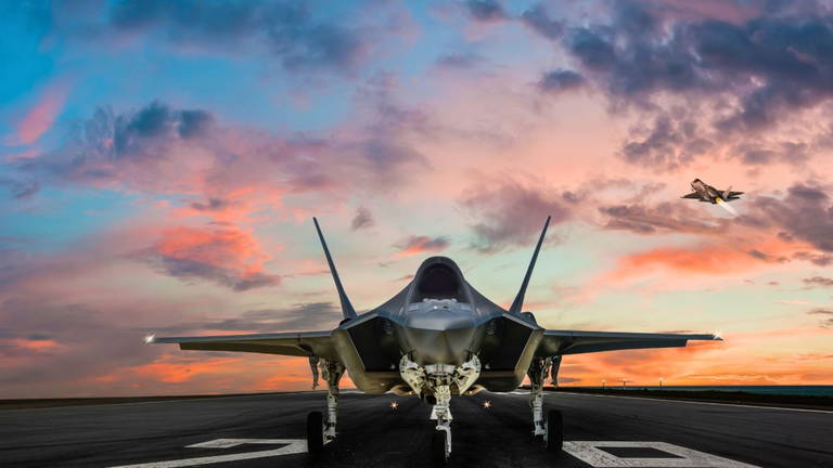 La Fuerza Aérea de Estados Unidos quiere aumentar la seguridad de sus aviones de combate con un control de datos mejorado