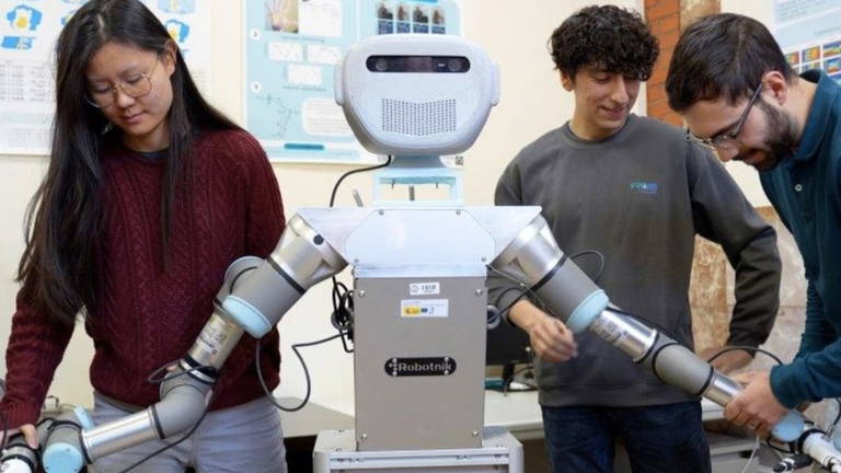 Los robots dan un salto adelante: ahora aprenderán de nosotros autónomamente con un nuevo método made in Spain
