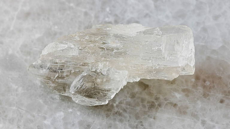 El litio se ha vuelto imprescindible en la electrificación global. Este mineral poco conocido sería la clave para satisfacer la alta demanda