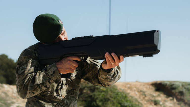 La nuevo fusil láser estadounidense será el peor adversario de los drones enemigos