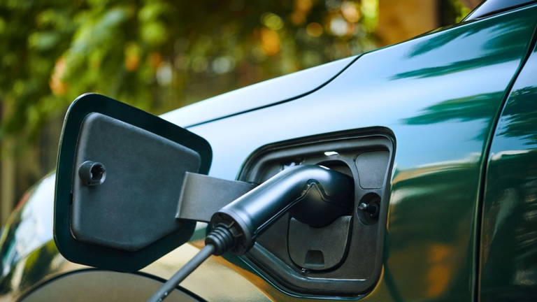 BYD se desmarca de la competencia con este cargador rápido para coches eléctricos