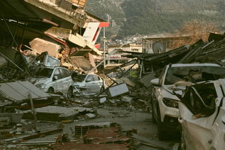 Los terremotos son el enemigo natural de los edificios. Este dispositivo disipará sus vibraciones para reducir el impacto