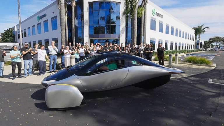 El primer vehículo solar del mundo ya existe, y pertenece a esta startup estadounidense